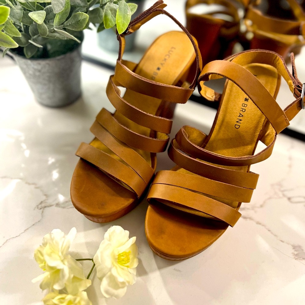 Lucky brand Strappy Wedges size 7.5 BRAND NEW NEVER WORN
